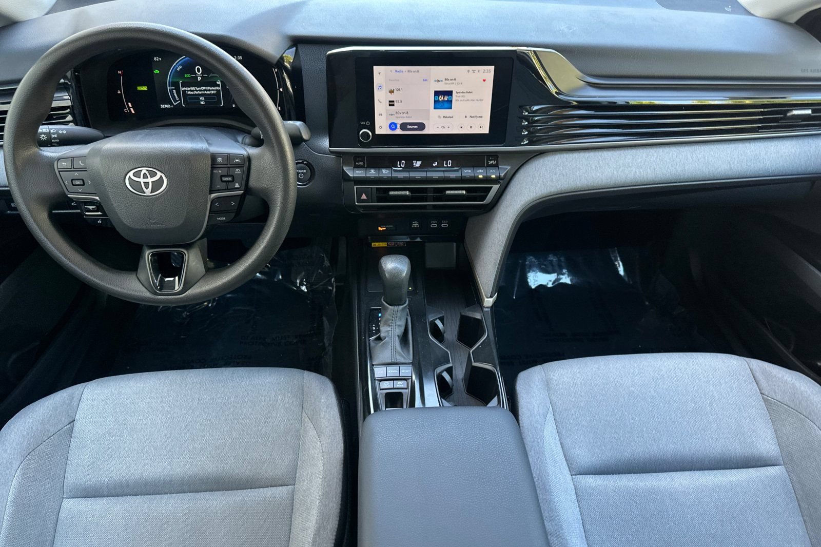 Used 2025 Toyota Camry LE FWD image 13