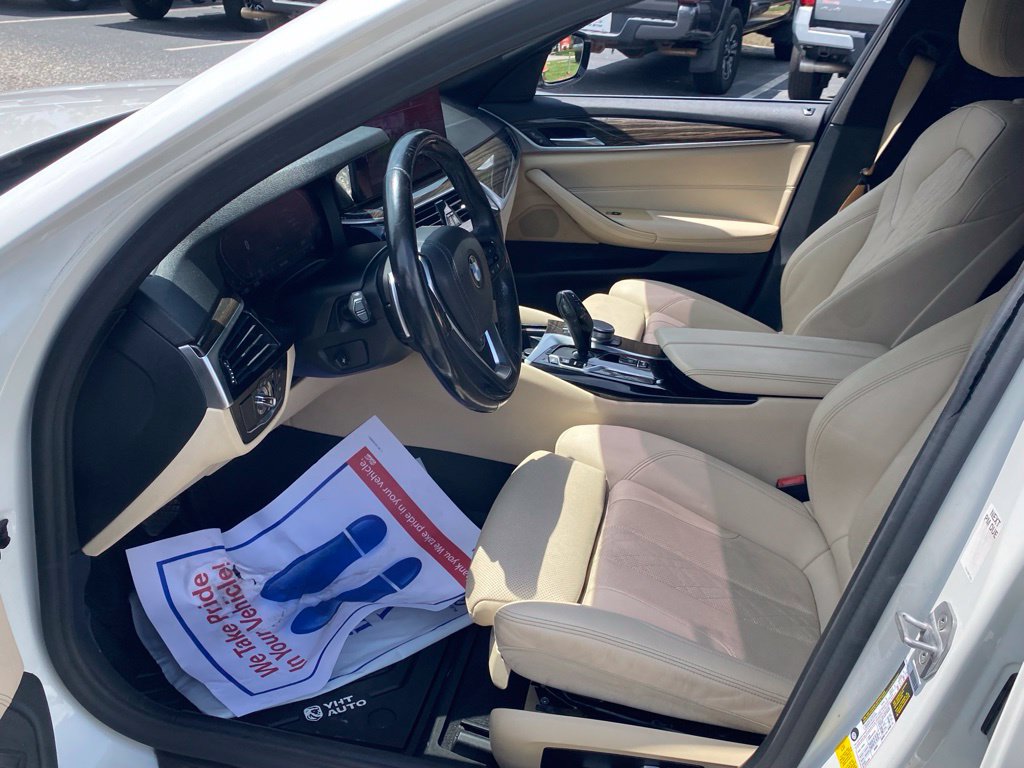 Used 2021 BMW 530i w/ Convenience Package RWD image 5