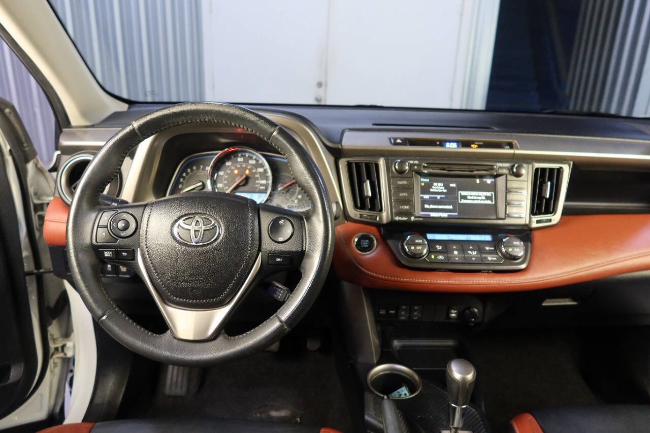 Used 2014 Toyota RAV4 Limited image 20