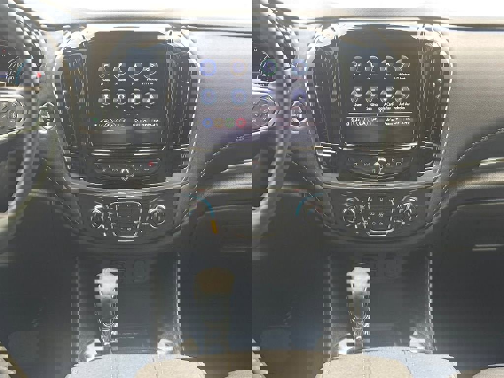 Used 2023 Chevrolet Traverse LT w/ LT Premium Package image 13