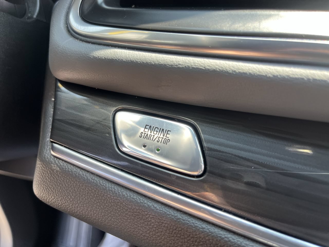 Used 2024 Buick Enclave Essence w/ Sport Touring Edition AWD/4WD image 15