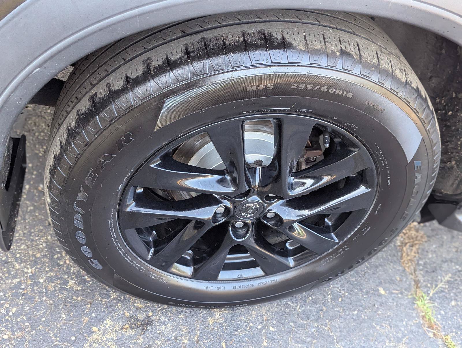 Used 2020 Nissan Pathfinder SL AWD/4WD image 40