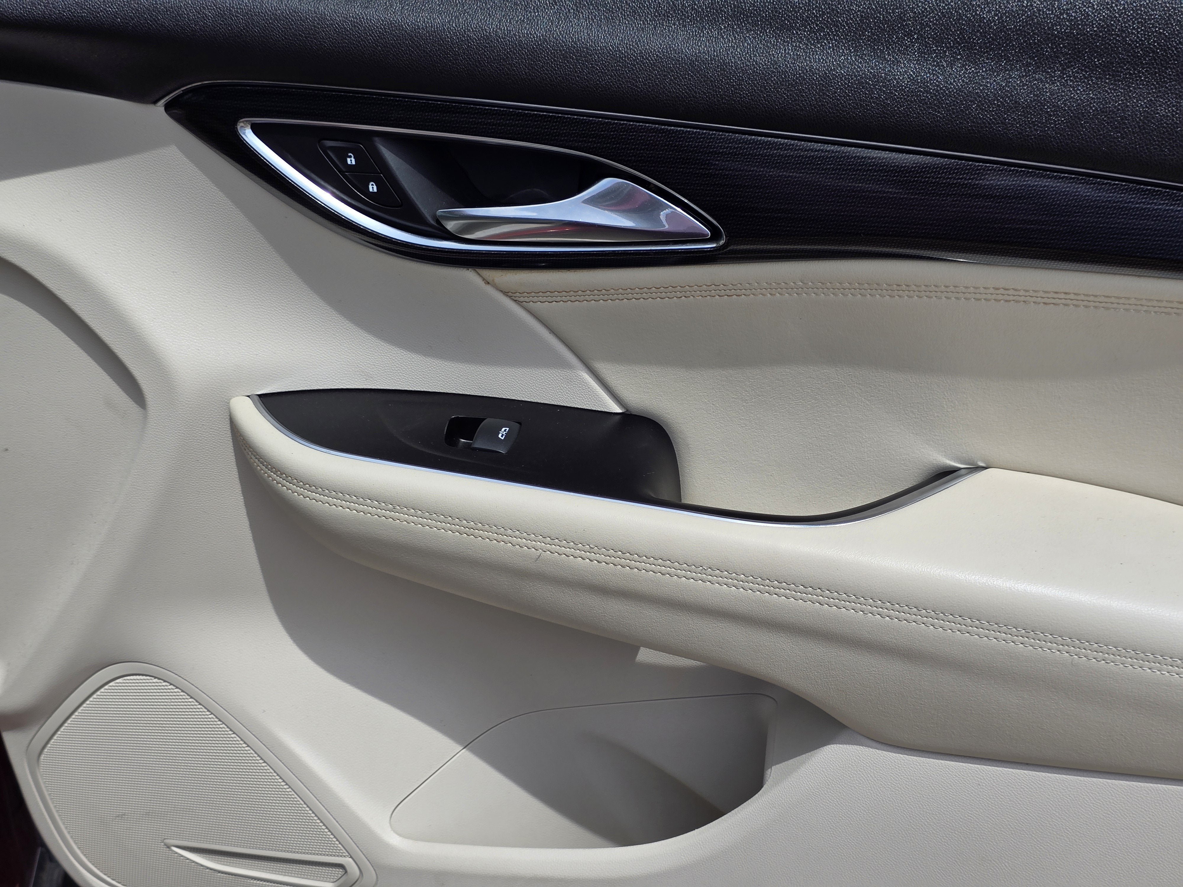 Used 2023 Buick Envision Essence w/ Premium Seat Package FWD image 32