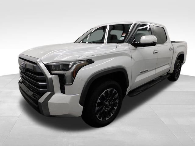 Used 2025 Toyota Tundra Limited image 4