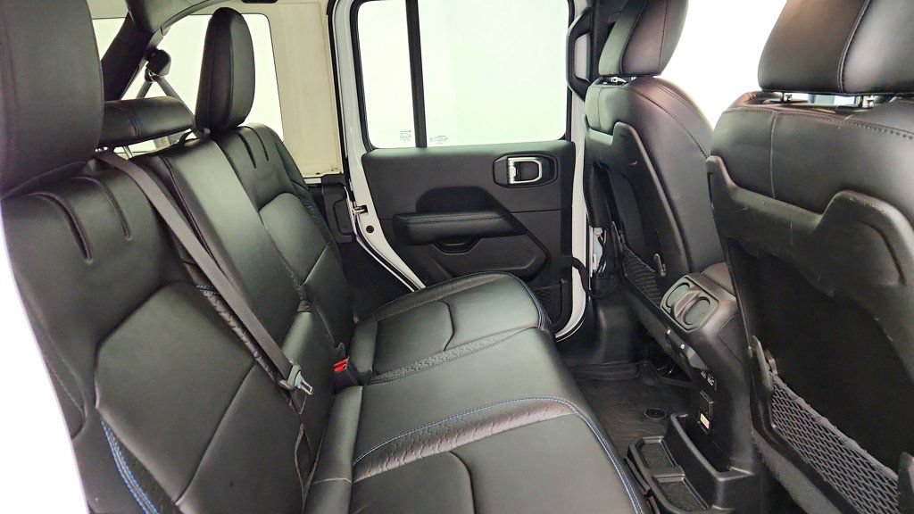 Used 2024 Jeep Wrangler High Altitude AWD/4WD image 25