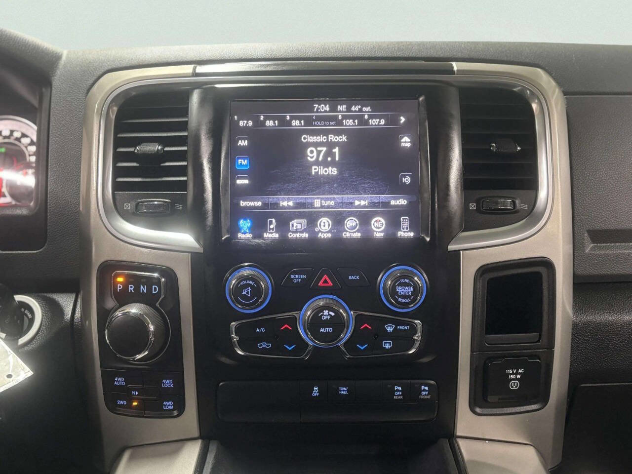 Used 2017 RAM 1500 Big Horn AWD/4WD image 24