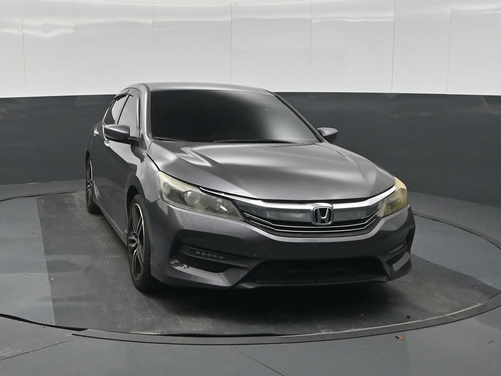 Used 2017 Honda Accord Sport Special Edition image 3