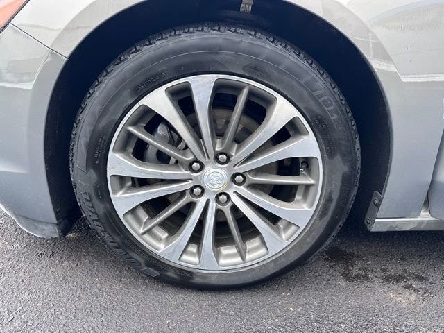 Used 2019 Buick LaCrosse Essence AWD/4WD image 22