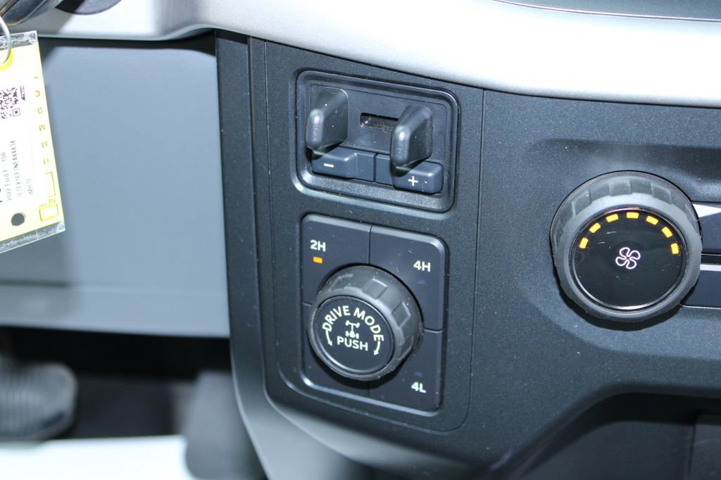 Used 2022 Ford F150 XL w/ Equipment Group 101A High AWD/4WD image 26
