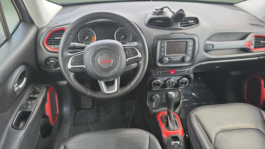 Used 2015 Jeep Renegade Trailhawk w/ Premium Leather Group image 14