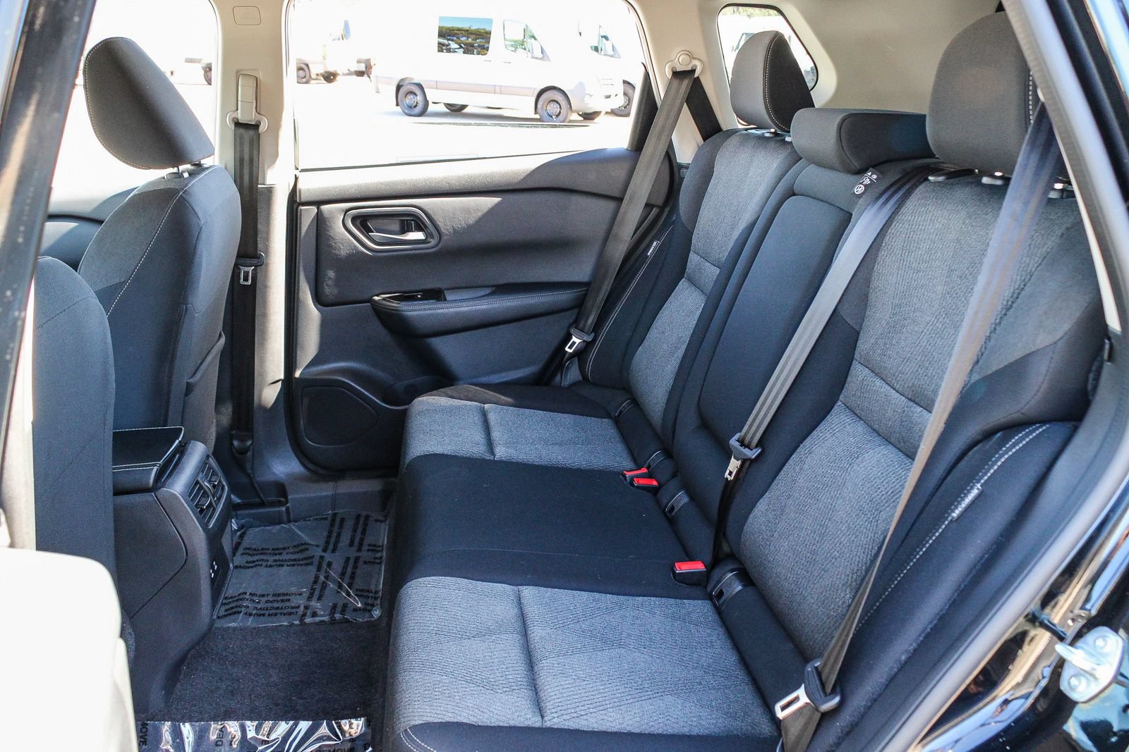 Used 2025 Nissan Rogue SV FWD image 20