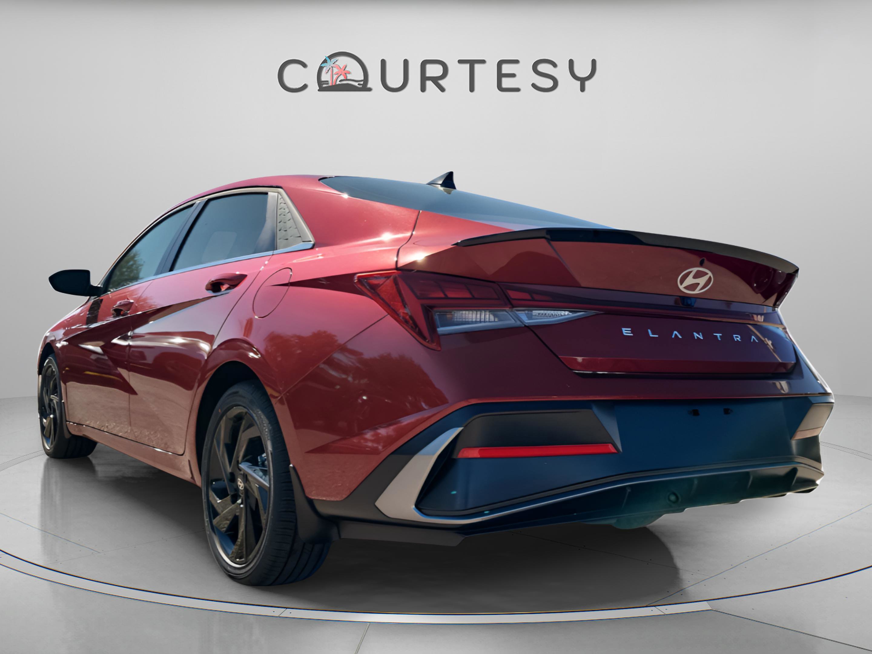 New 2026 Hyundai Elantra SEL Sport image 4