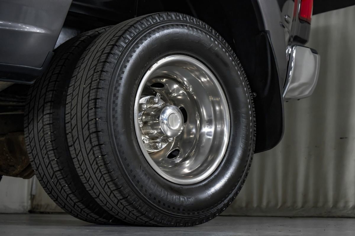 Used 2015 RAM 3500 Tradesman w/ Chrome Appearance Group image 53