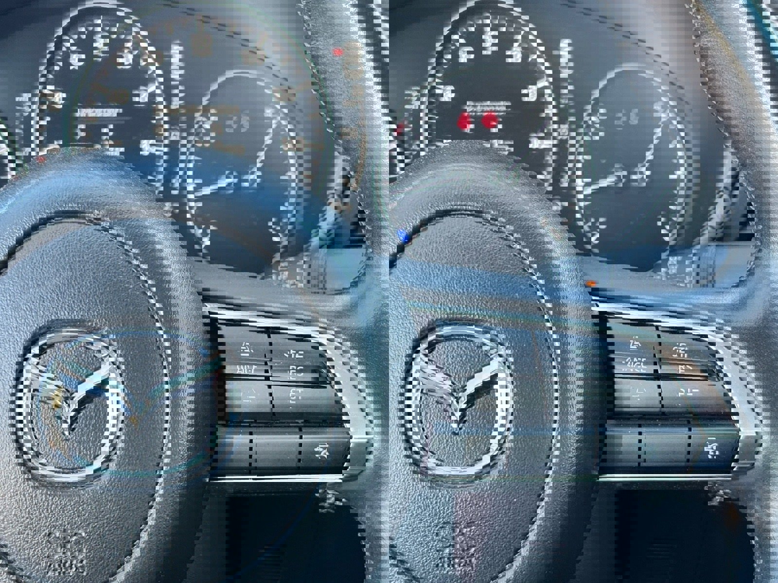 Used 2024 MAZDA MAZDA3 s image 22