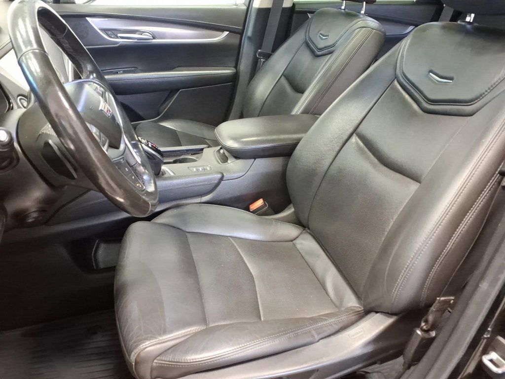 Used 2019 Cadillac XT5 Luxury image 17