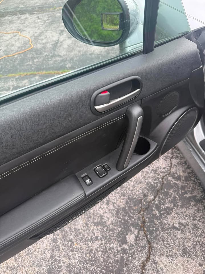 Used 2013 MAZDA MX-5 Miata Grand Touring RWD image 10