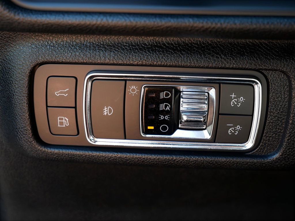 Used 2022 Lincoln Corsair Grand Touring w/ Elements Technology Bundle image 17