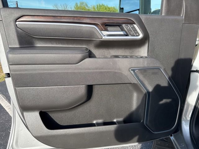 Used 2025 GMC Sierra 3500 SLT image 12