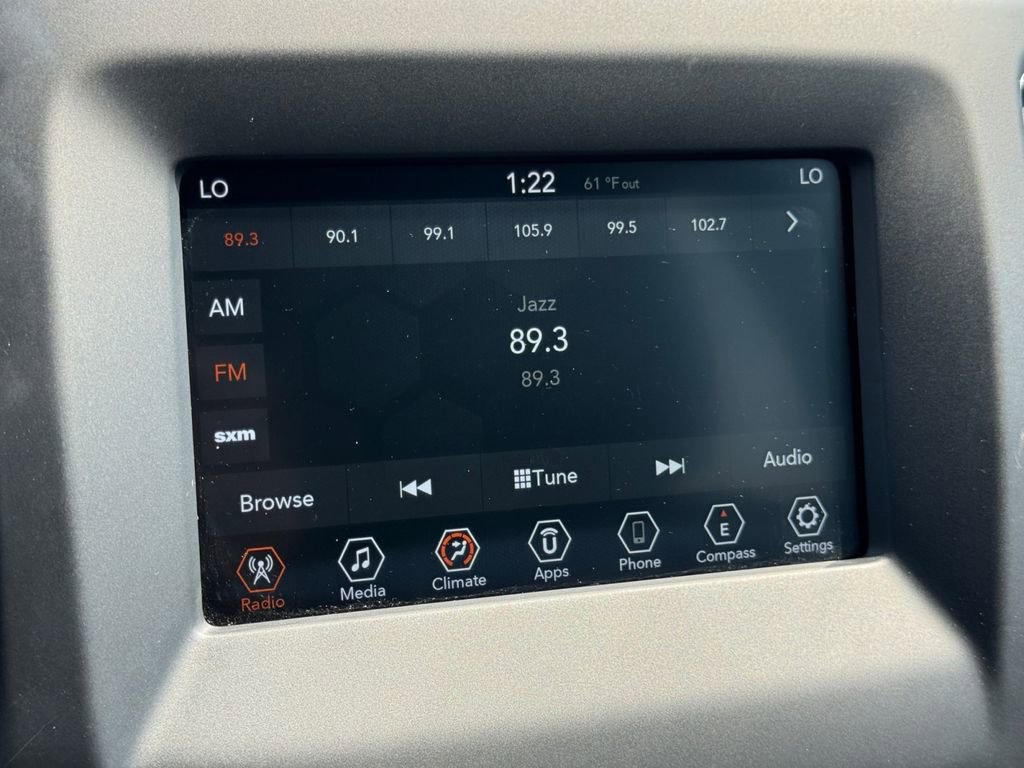 Used 2019 Jeep Compass Latitude image 14