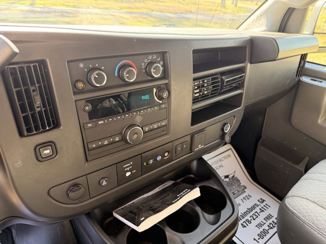 Used 2025 Chevrolet Express 3500 LT w/ LT Preferred Equipment Group RWD image 19