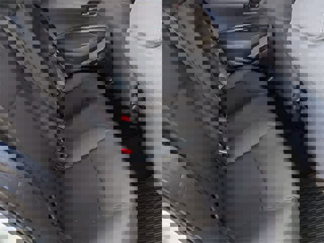 Used 2022 Toyota Corolla LE image 21