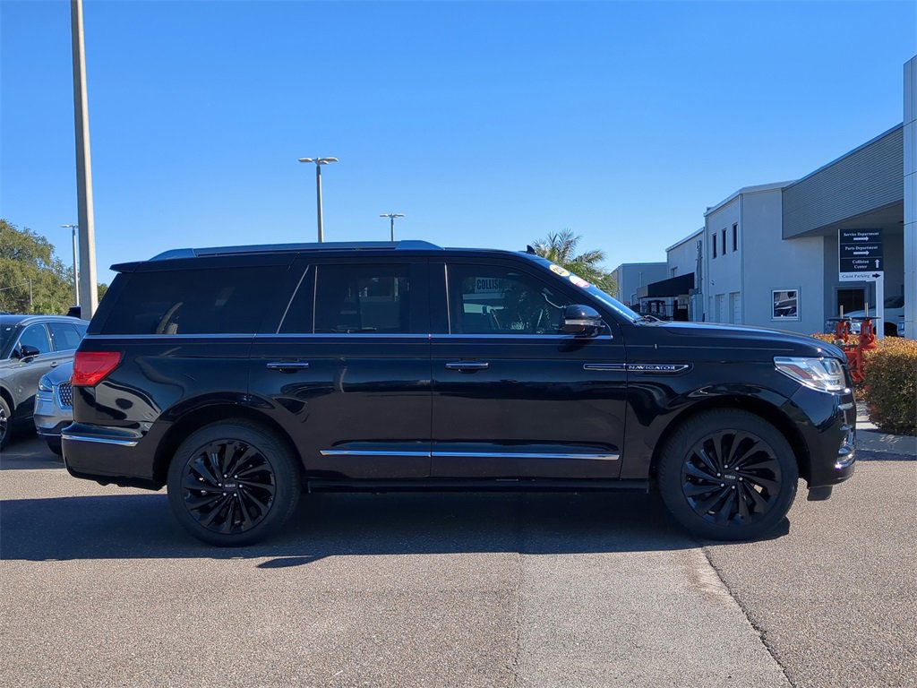 Certified 2021 Lincoln Navigator Reserve image 3
