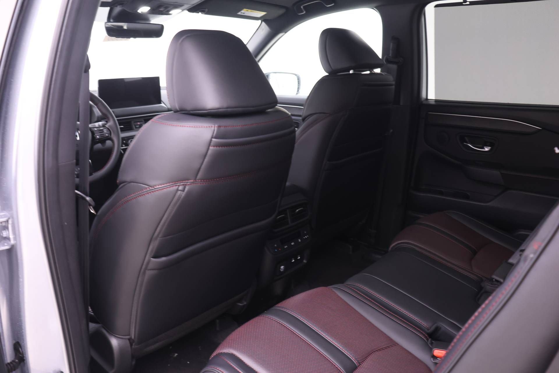 New 2026 Honda Pilot Black Edition image 10