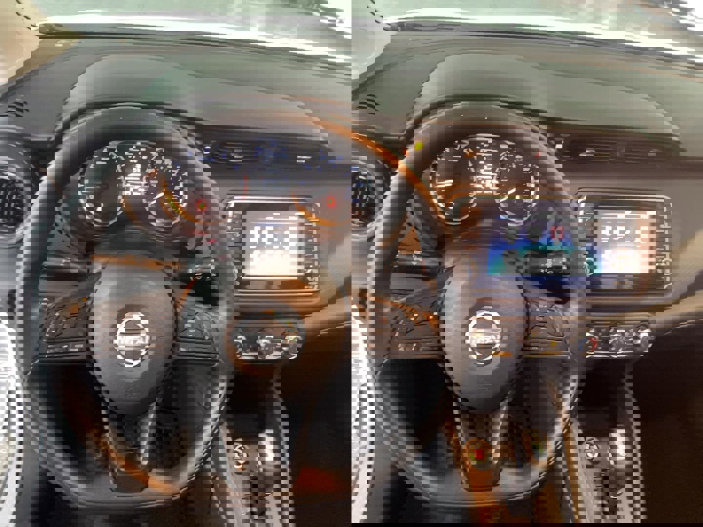 Used 2024 Nissan Kicks S image 9