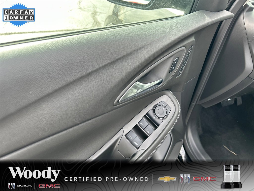 Certified 2025 Buick Encore GX Avenir image 14