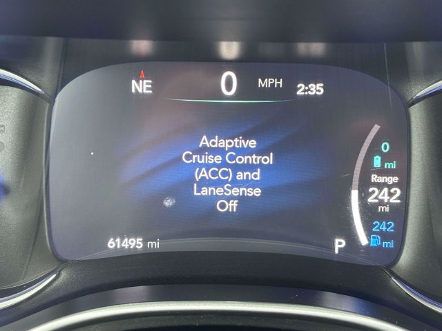 Used 2023 Chrysler Pacifica Touring-L FWD image 23