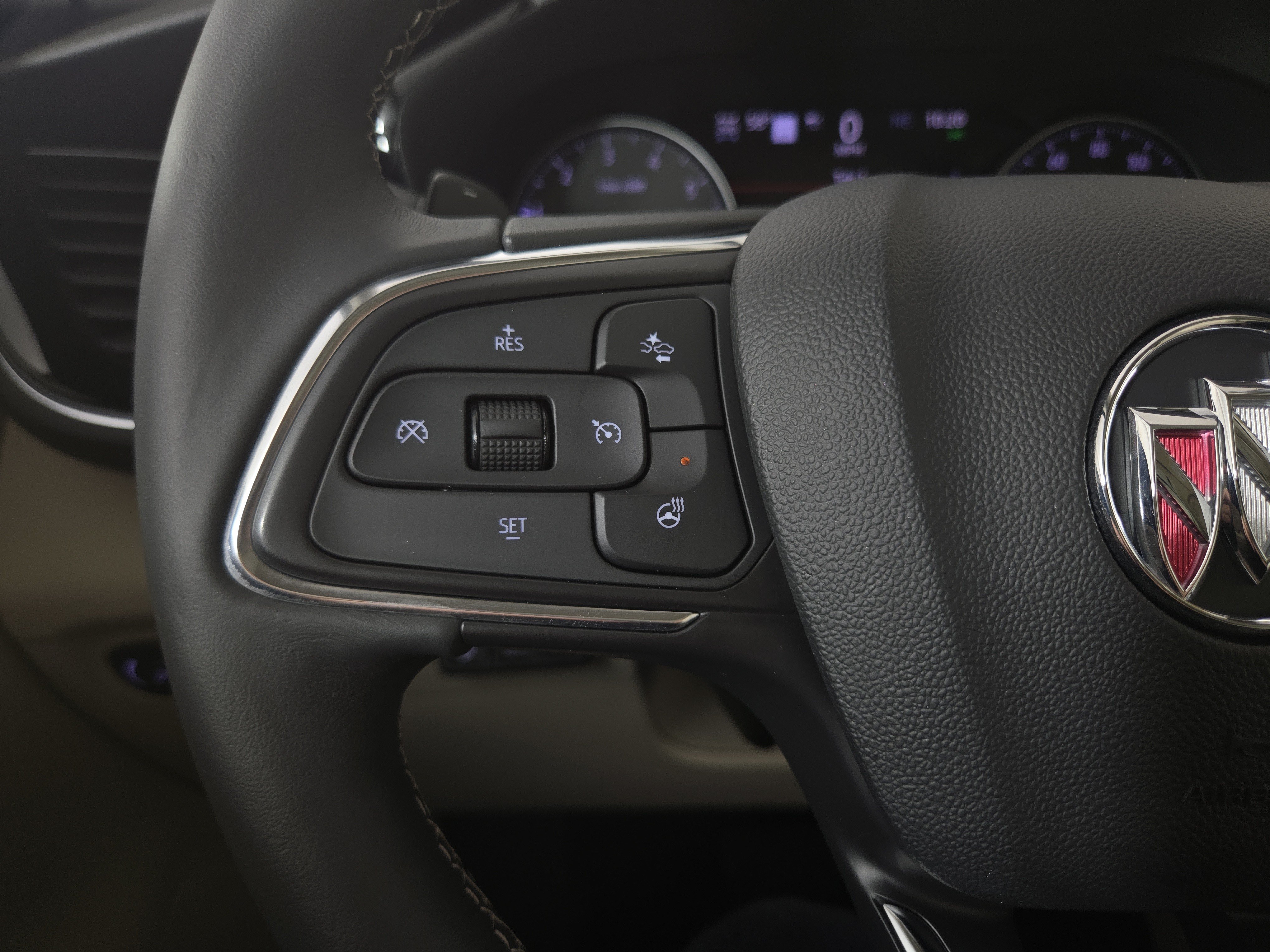 Used 2023 Buick Envision Avenir AWD/4WD image 15