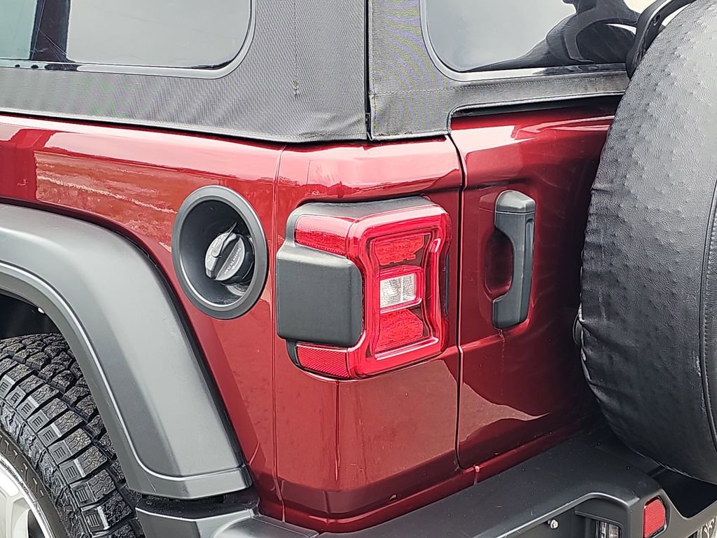 Used 2021 Jeep Wrangler Sport AWD/4WD image 39
