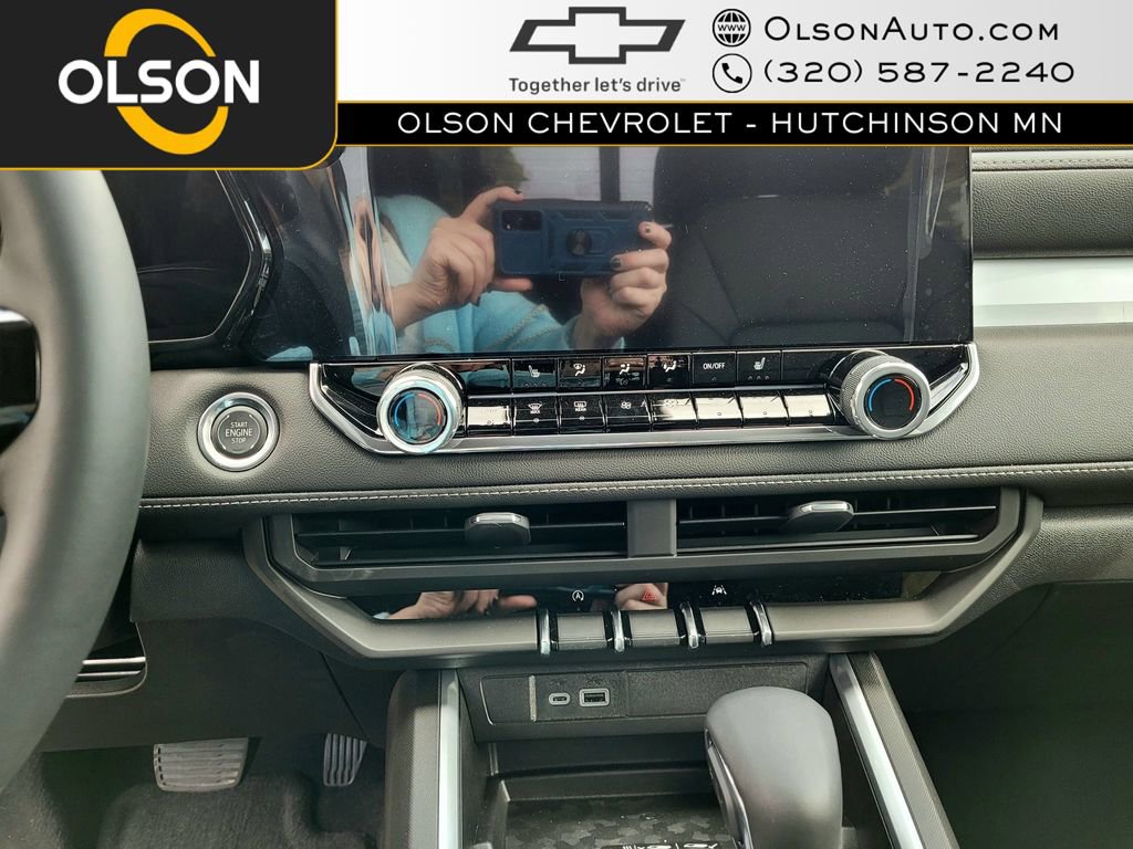 New 2025 Chevrolet Colorado LT w/ LT Convenience Package image 19