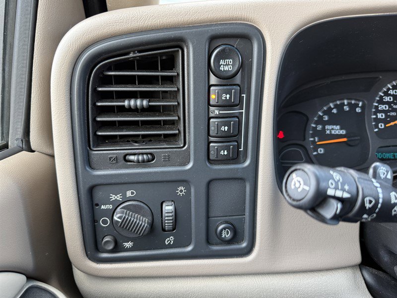 Used 2003 GMC Yukon SLT w/ 1SD Preferred Equipment Group image 36