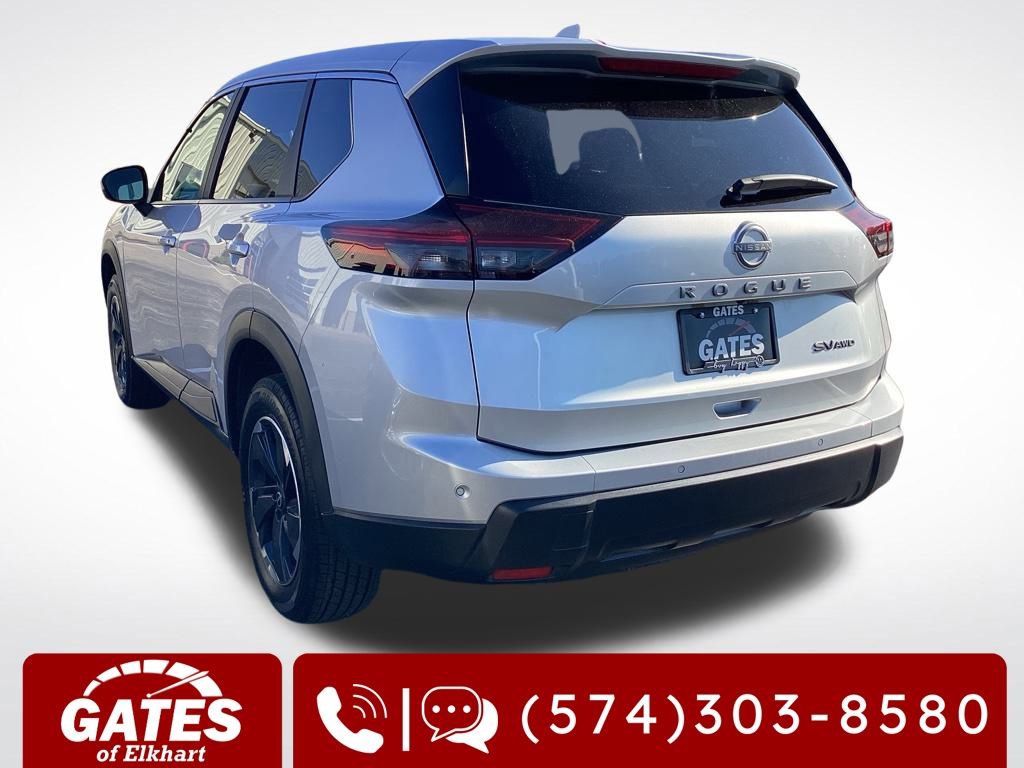 Used 2024 Nissan Rogue SV image 8