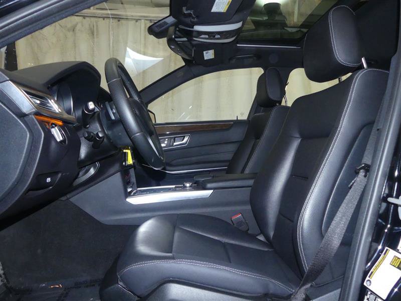 Used 2016 Mercedes-Benz E 350 4MATIC Sedan w/ Premium Package image 19