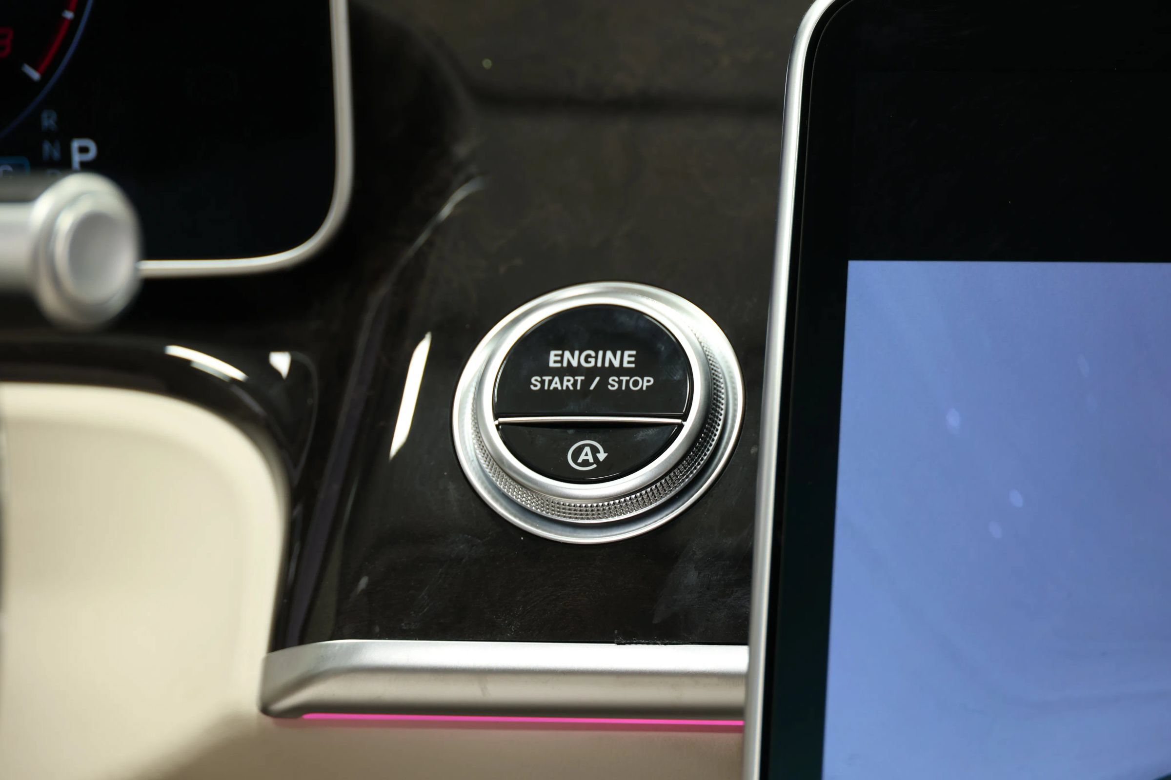 Used 2024 Mercedes-Benz Maybach S 580 4MATIC image 40