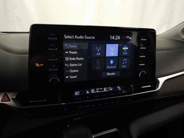 Used 2023 Toyota Sienna XLE image 27