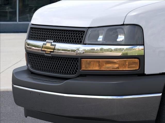 New 2025 Chevrolet Express 2500 w/ Safety Package image 13