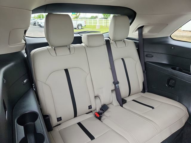 Used 2024 MAZDA CX-90 Plug-In Hybrid w/ Preferred AWD/4WD image 30