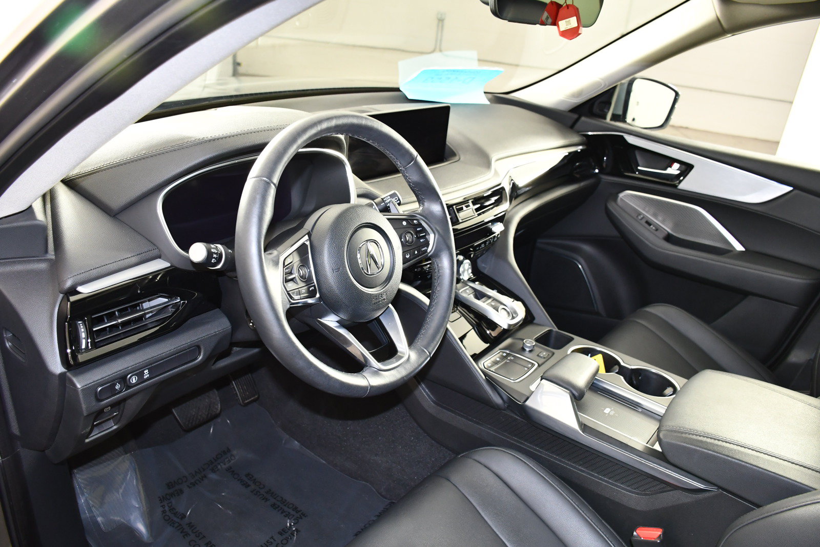 Certified 2024 Acura MDX SH-AWD image 2