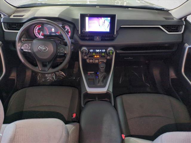 Used 2025 Toyota RAV4 XLE FWD image 16
