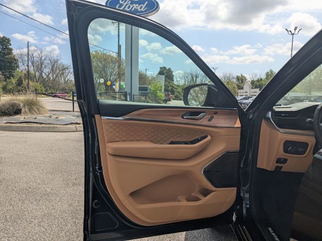 New 2026 Jeep Grand Cherokee L Summit w/ Rear Seat Video Group I image 11