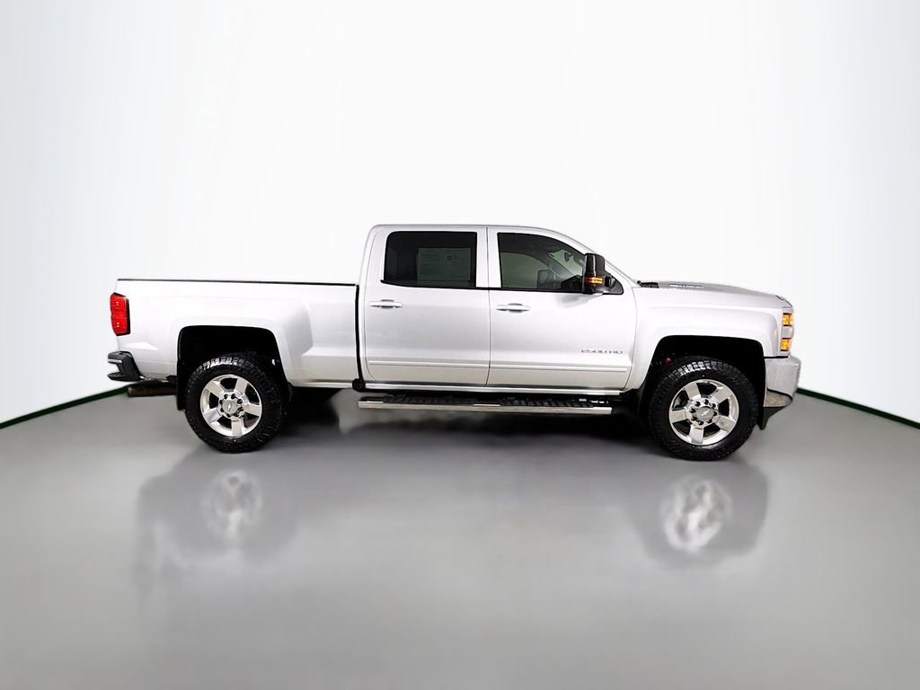 Used 2018 Chevrolet Silverado 2500 LT w/ LT Convenience Package image 9