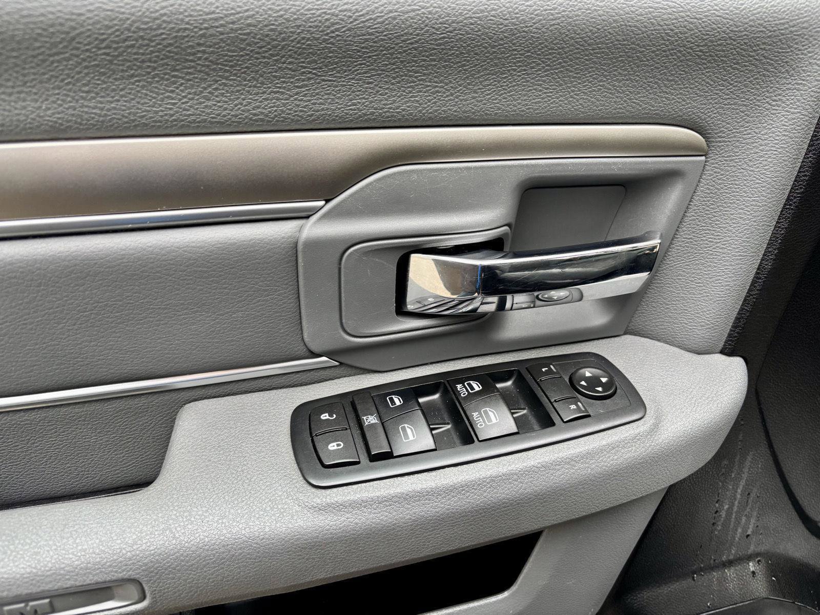 Used 2016 RAM 1500 Big Horn image 26