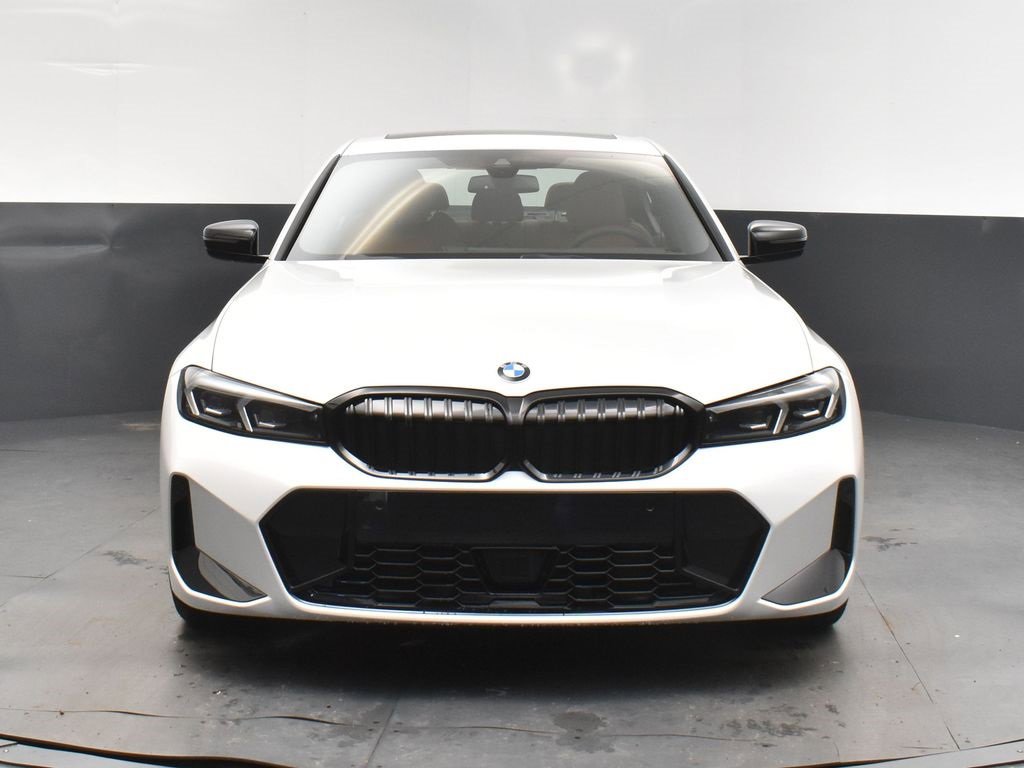 New 2026 BMW 330i Sedan w/ M Sport Package image 10