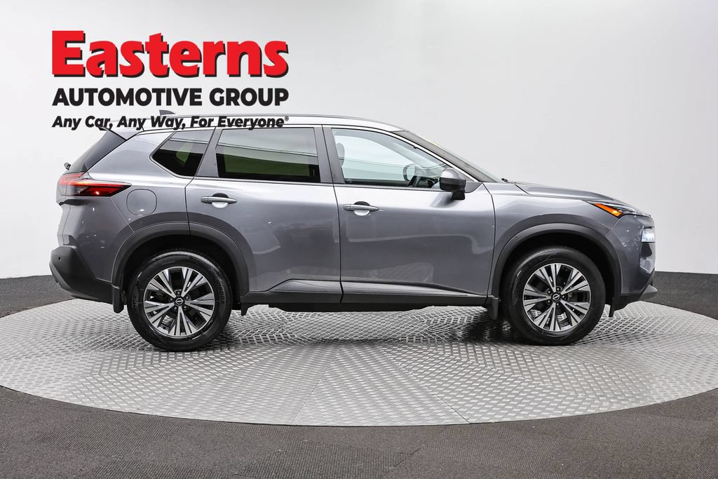 Used 2023 Nissan Rogue SV AWD/4WD image 4