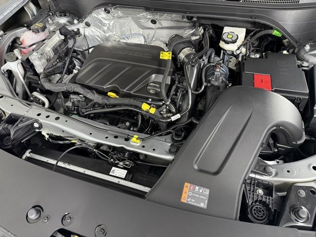 New 2025 Chevrolet Trax LT w/ Driver Confidence Package image 28