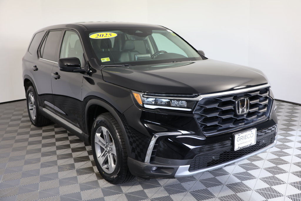 Used 2025 Honda Pilot EX-L image 1