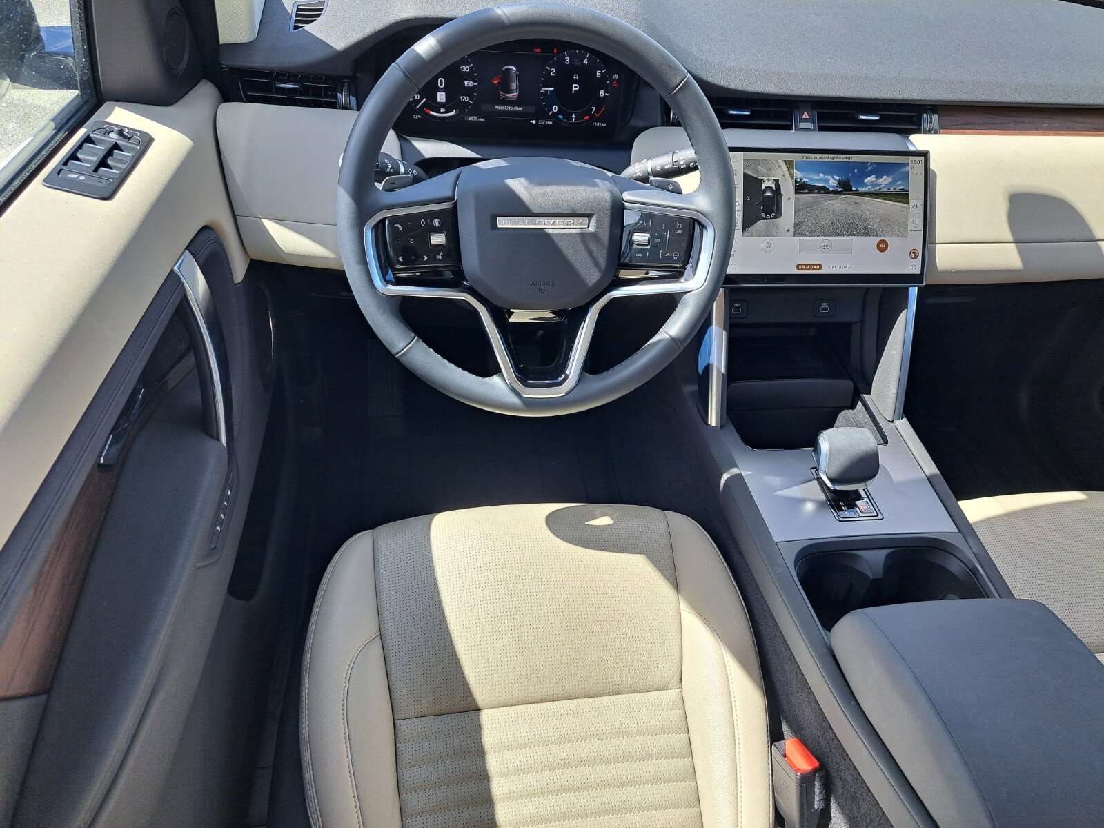 Certified 2025 Land Rover Discovery Sport S image 22